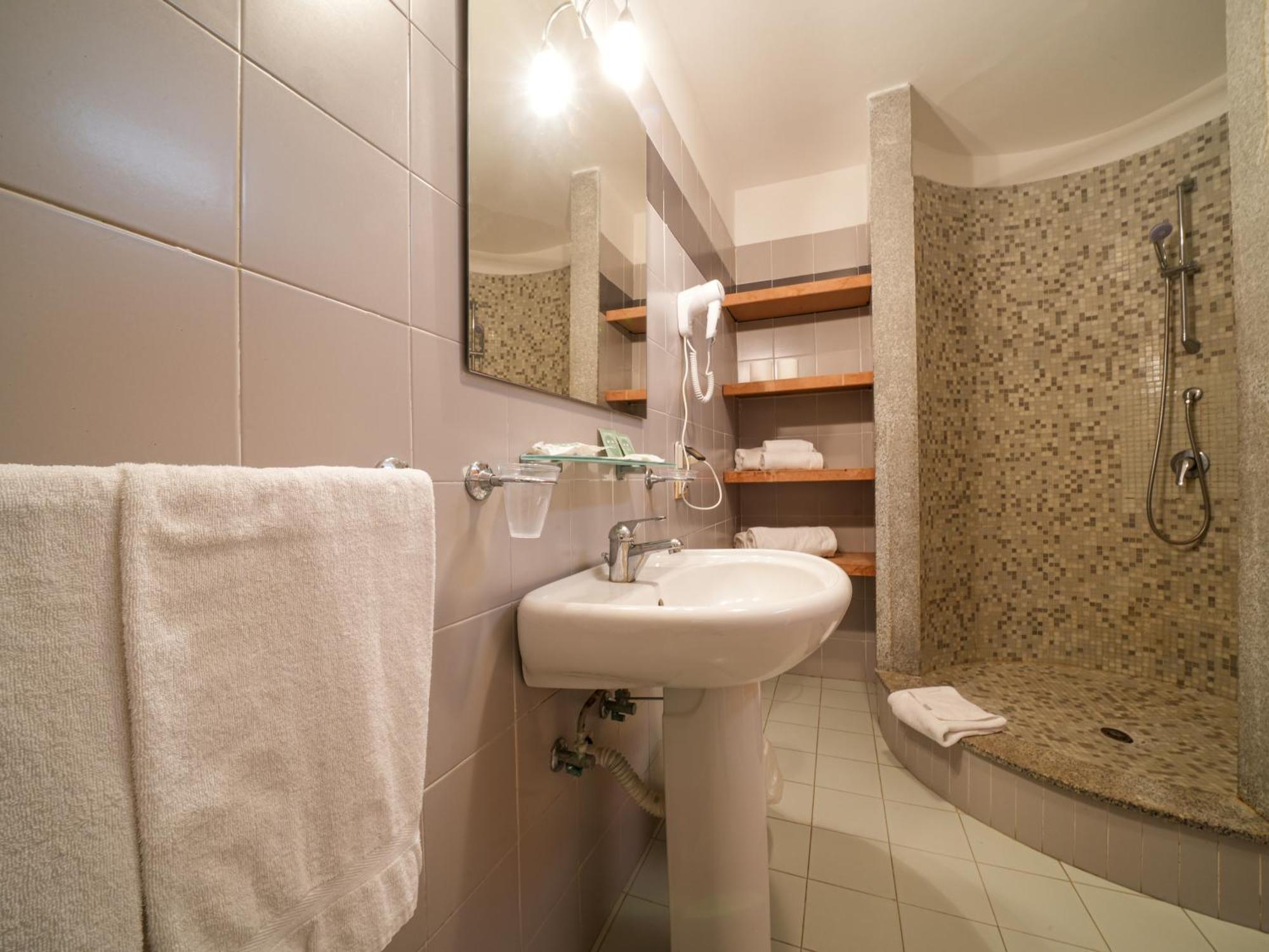 Le Tonnare Di Stintino - Beach Resort Kültér fotó